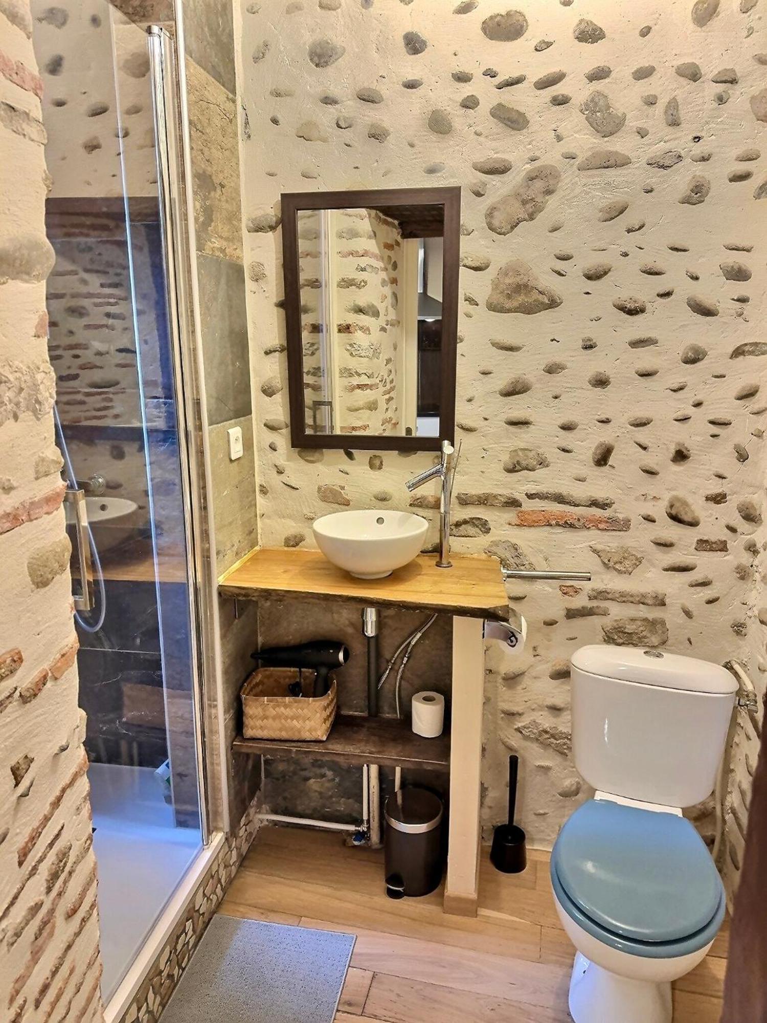 Wonderhost, Bois Et Pierre En Coeur De Ville Pau Dış mekan fotoğraf